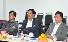 洛陽市委副書記、市長(zhǎng)李柳身先生一行蒞臨洛陽市青峰網(wǎng)絡(luò)科技有限公司