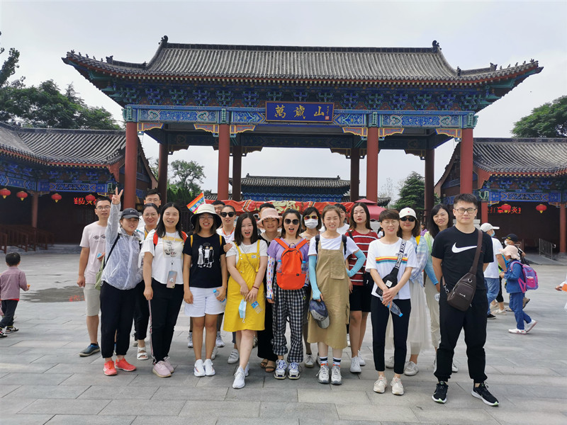 夏風(fēng)荷韻——青峰網(wǎng)絡(luò)生日會(huì)party！