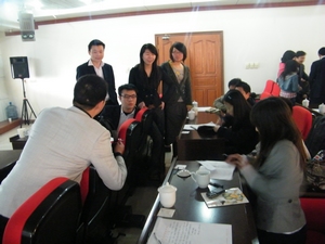 現(xiàn)場(chǎng)積極熱烈