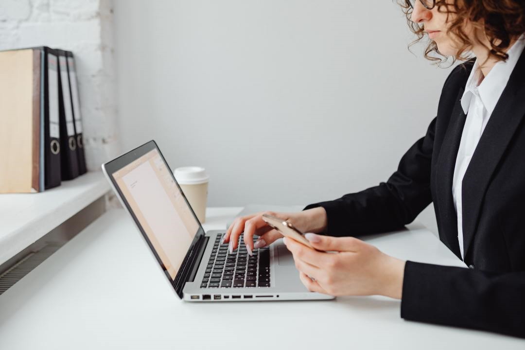 新鄉(xiāng)青峰百度推廣優(yōu)化小技巧 ，讓搜索Ocpc成本爆降，效果翻倍！